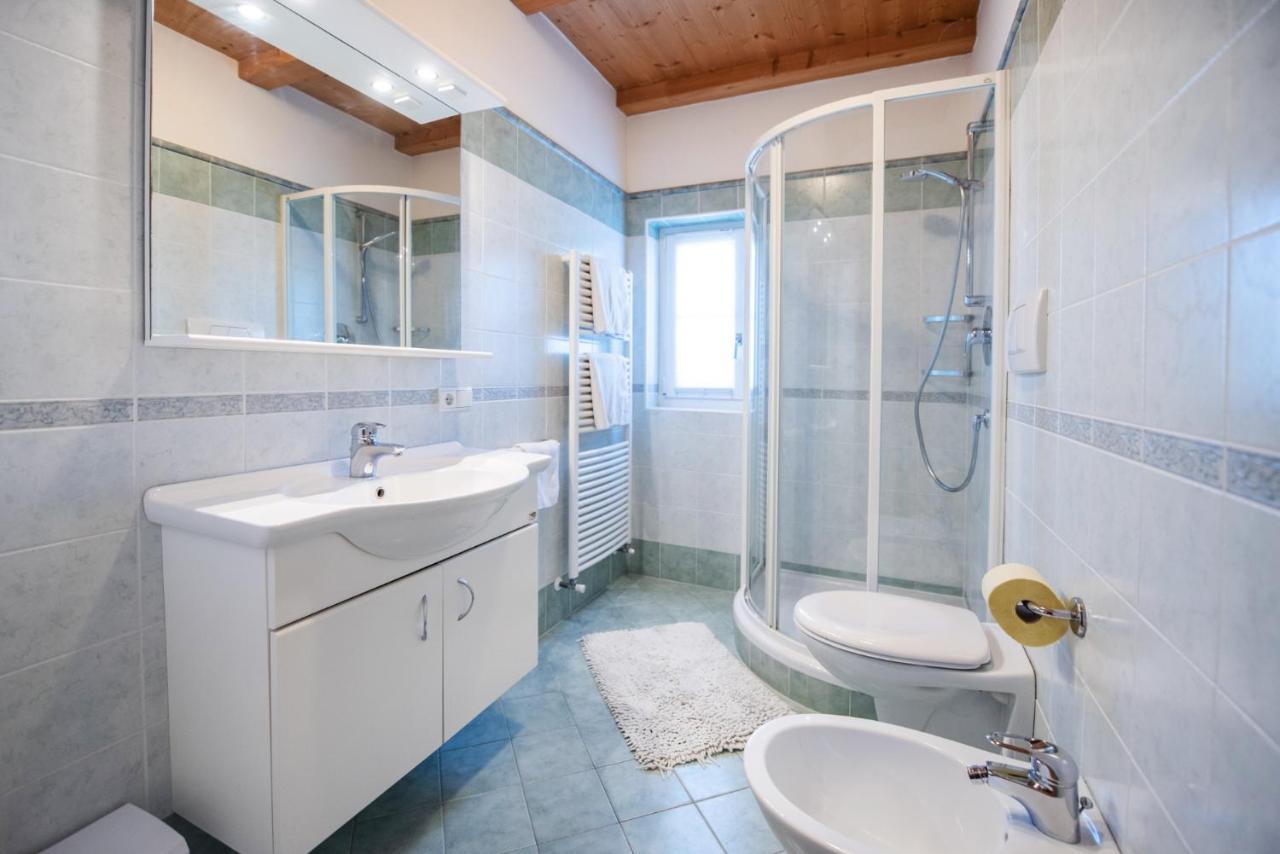 Mareithof Appartements Seeblick Caldaro Ngoại thất bức ảnh